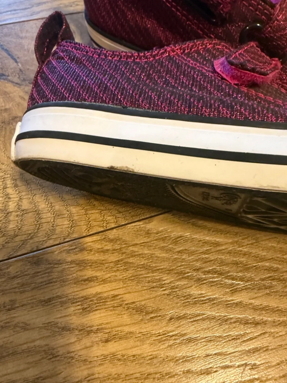 Converse Toddler Shoes – Size 7C